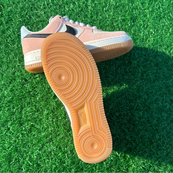 Nike Air Force 1 ‘07 Arctic Orange / Off Noir - Picture 12 of 14